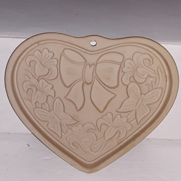 The Pampered Chef Seasons of theHeart Cookie Molds - Picture 1 of 7